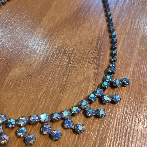 Vintage crystal necklace, cornflower blue - Picture 5 of 6